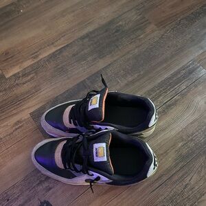 **Good Condition Nike Tan Sneakers